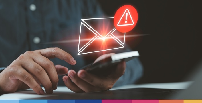 Sms,Spam,,Fake,Text,Message,Phishing,From,Scammer,Concept.,System